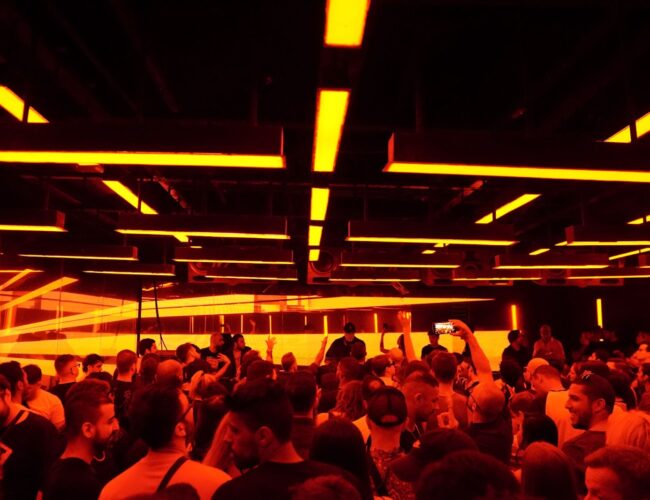 D-EDGE Rio anuncia programação de aniversário com nomes como Gerd Janson, Wehbba, Ratier, Eli Iwasa, Chemical Surf e Ashibah