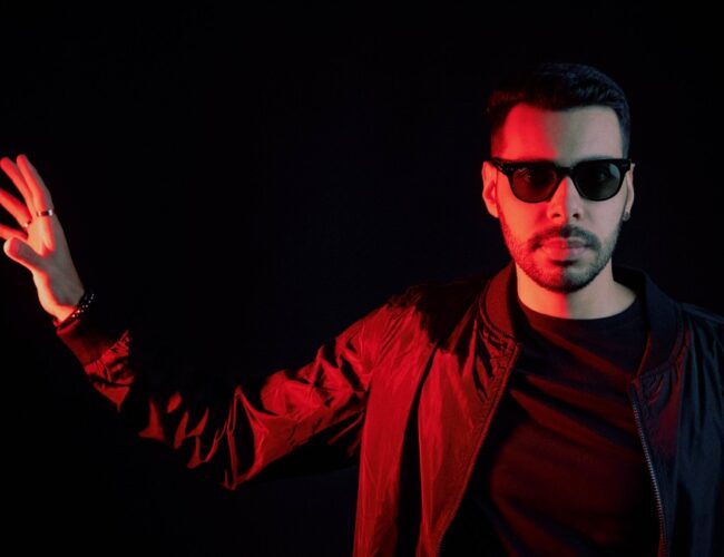 Pela Sprout de D-Nox, André Moret assina coletânea que celebra o melhor do progressive house contemporâneo