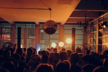 Diversidade, curadoria e arte: Euphonica leva energia disco-houser ao coração de SP com Meca, OSGEMEOS, Valentina Luz, Etcetera e muito mais