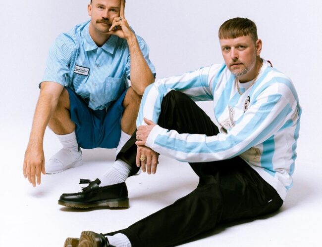 Combinando sofisticação e potência de pista, duo alemão Adana Twins retorna ao CAOS em julho