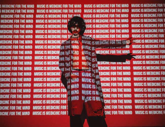 Episódio 5: Inspirado na estética UK, HeyDoc! lança “In Your Heart” em novo capítulo da minissérie Epifania