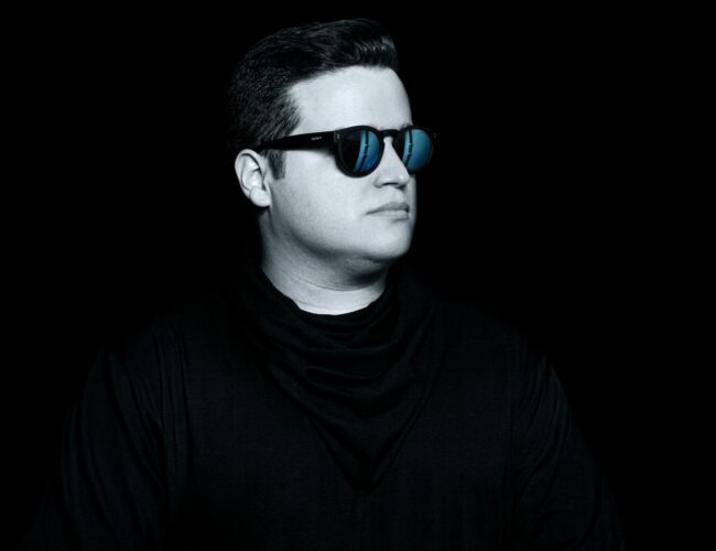 MOLK lança “Open Your Eyes”, single de melodic techno, pela Beeside Records