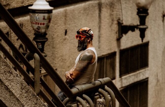 Jonetta encerra a trilogia “House is a Feeling” com “Radio Blasting”, uma viagem sônica entre o passado e o presente da dance music