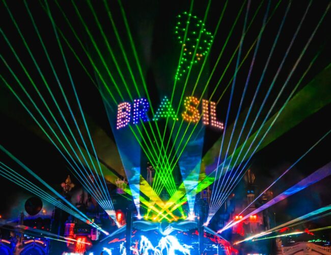 Alok estabelece novo recorde na América Latina com mais de 1.000 drones no Tomorrowland Brasil