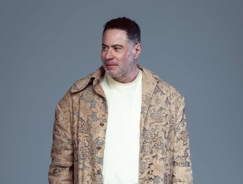 Um dos nomes mais influentes do Brasil, Ratier atravessa a fronteira levando curadoria refinada e atmosfera do D-EDGE para a Argentina