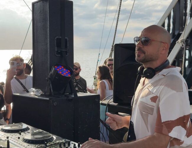 D-Nox transforma o mar de Floripa em pista na segunda edição da D-Nox OnBoard