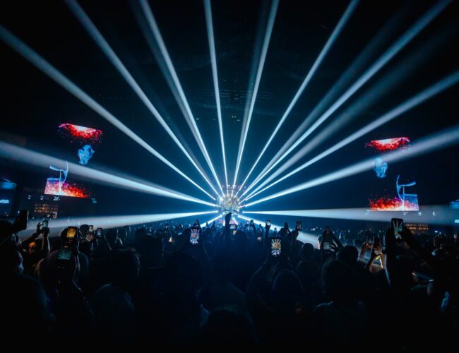 NOX Festival estreia na Arena Opus com experiência imersiva e show exclusivo de Armin van Buuren