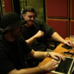 Petroski mistura disco music e baile funk em “Mega Anos 80”, collab com DJ TOPO e MC Morena pela Sony Music