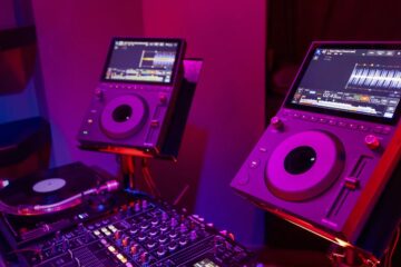 AlphaTheta lança nova CDJ-1500X que permite solicitação de música ao DJ e divide opiniões dos internautas