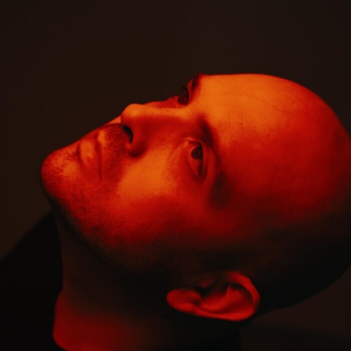 Além do techno: Victor Ruiz revela sua faceta mais livre e pessoal em “VICTOR”, primeiro álbum após 20 anos de carreira